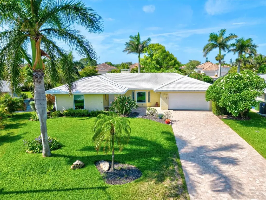 7207 13th Avenue Drive W Bradenton FL 34209