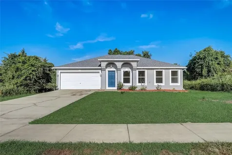 556 Battersea Avenue Deltona FL 32738