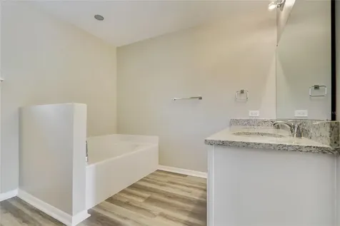 556 Battersea Avenue Deltona FL 32738