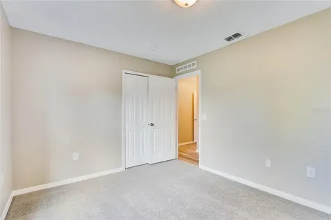 556 Battersea Avenue Deltona FL 32738