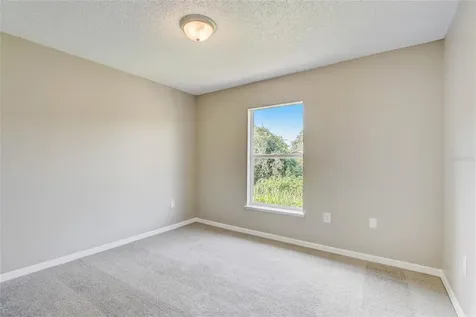 556 Battersea Avenue Deltona FL 32738