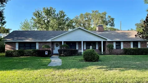 202 4th Street NE Fort Meade FL 33841