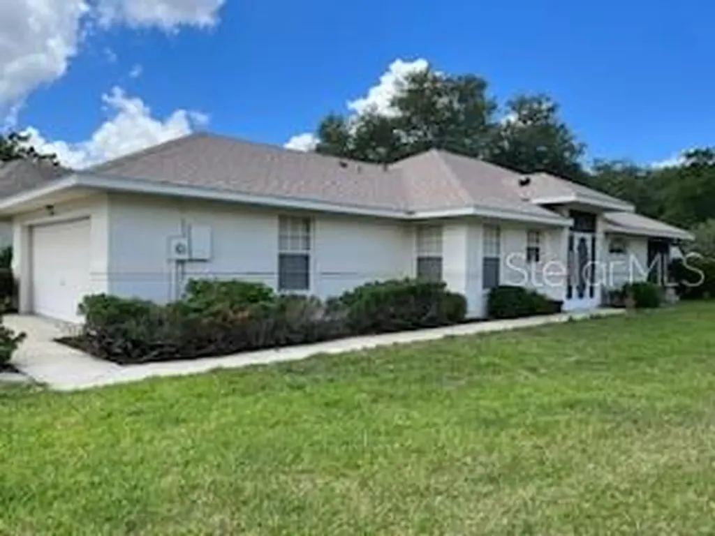 21719 Queen Mary Court Leesburg FL 34748