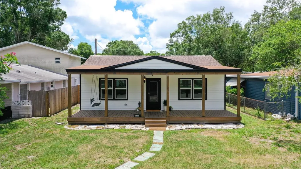 602 43rd Avenue N St Petersburg FL 33703