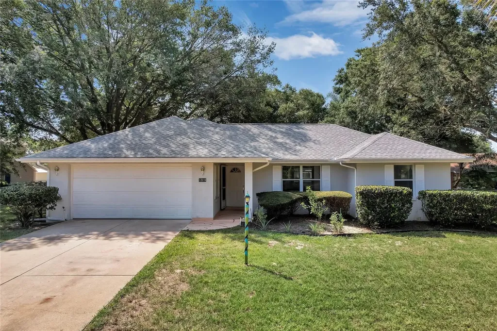 12316 N Putney Court Leesburg FL 34788