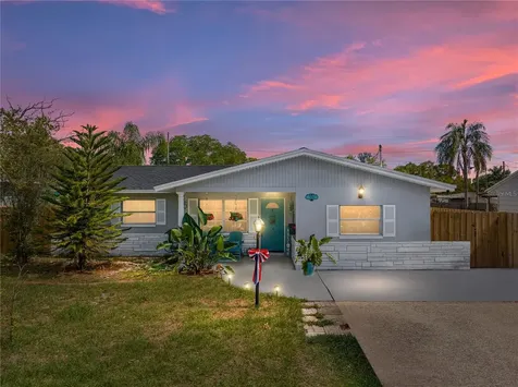 5134 30th Avenue N St Petersburg FL 33710