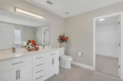 4534 Philadelphia Circle Kissimmee FL 34746