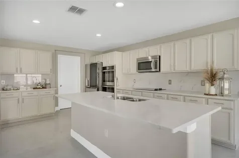 4534 Philadelphia Circle Kissimmee FL 34746