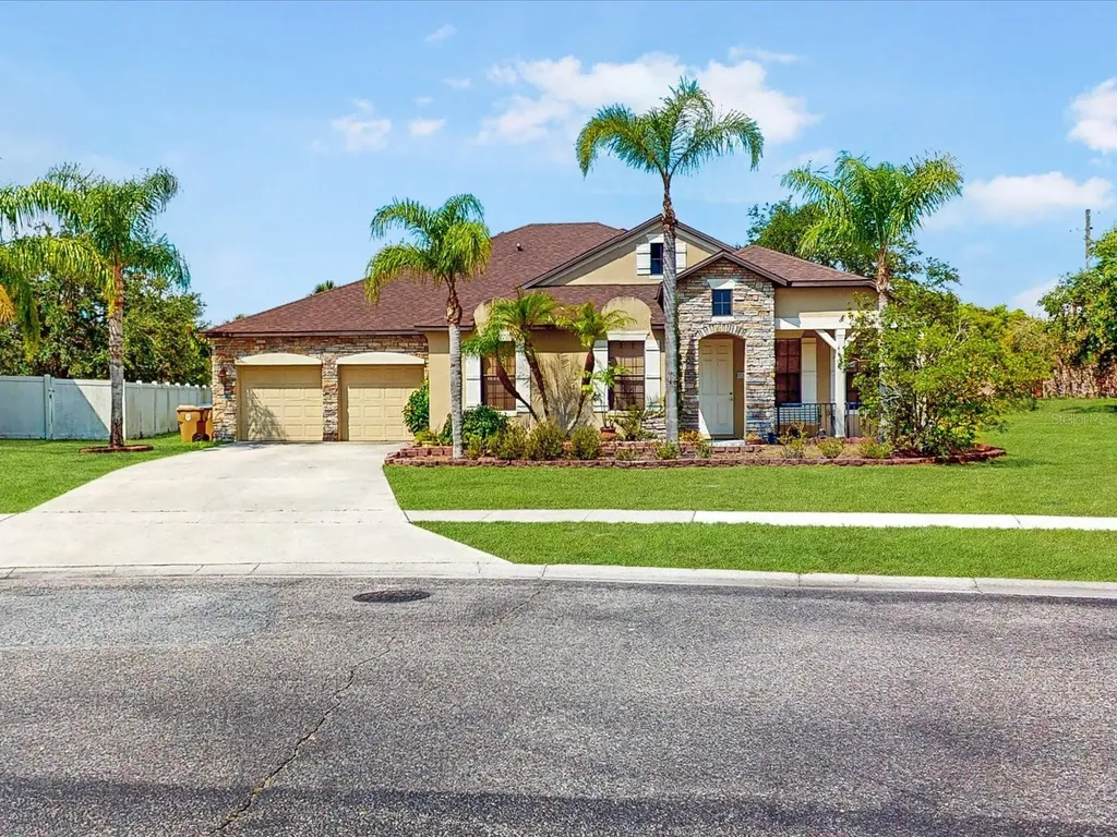4008 Sunburst View Circle Kissimmee FL 34746