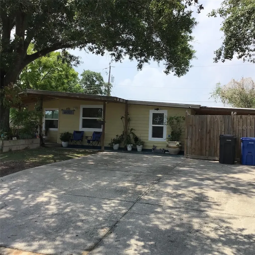 6011 W Jean Street Tampa FL 33634
