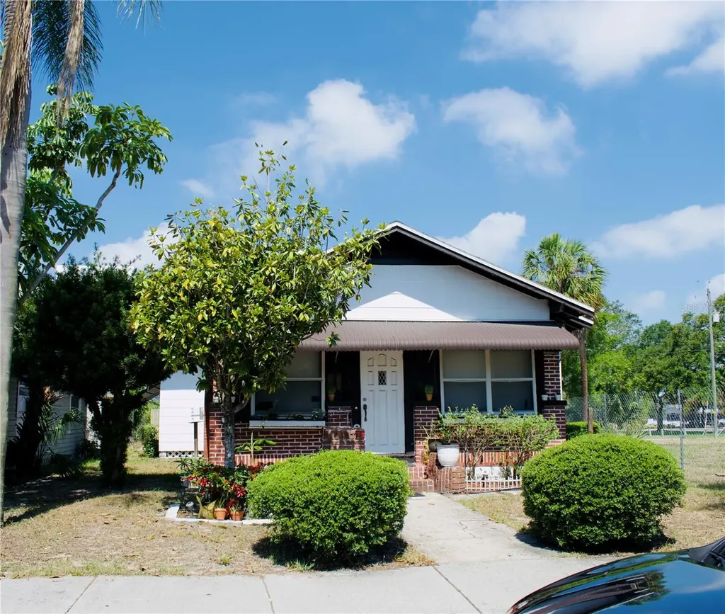 360 14th Street N St Petersburg FL 33705
