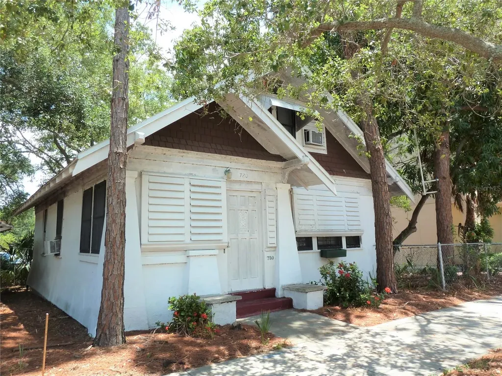 720 5th Street S St Petersburg FL 33701