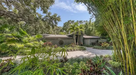1642 Shoreland Drive Sarasota FL 34239