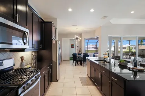 6220 Signature Pointe Lane Bradenton FL 34210