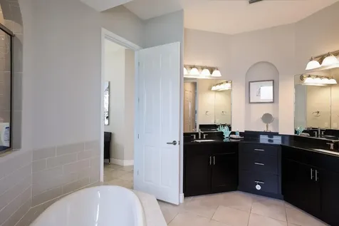 6220 Signature Pointe Lane Bradenton FL 34210