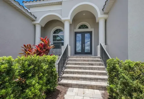 6220 Signature Pointe Lane Bradenton FL 34210