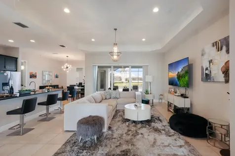 6220 Signature Pointe Lane Bradenton FL 34210