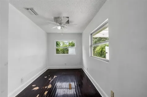 8307 N Greenwood Avenue Tampa FL 33617