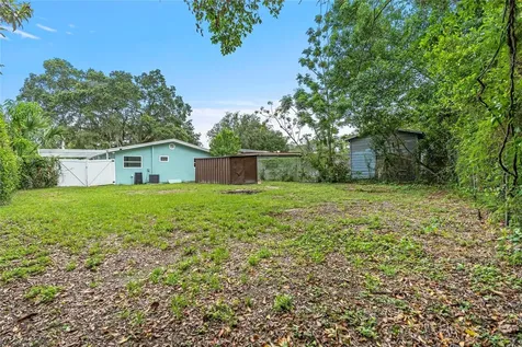 8307 N Greenwood Avenue Tampa FL 33617