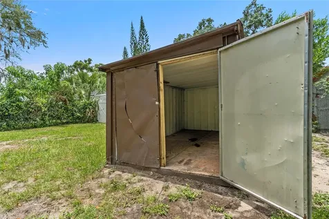 8307 N Greenwood Avenue Tampa FL 33617