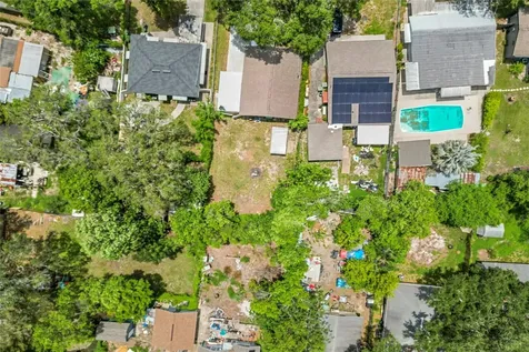 8307 N Greenwood Avenue Tampa FL 33617