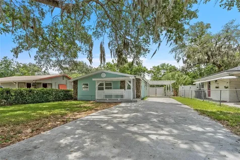 8307 N Greenwood Avenue Tampa FL 33617