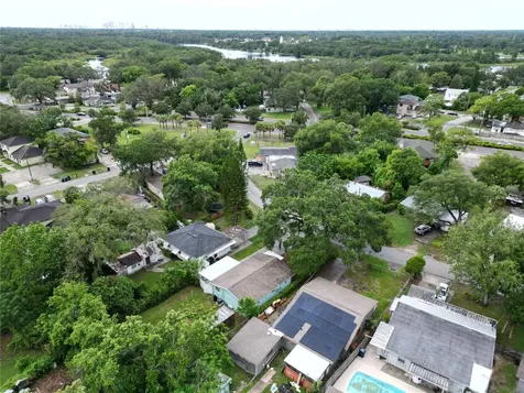 8307 N Greenwood Avenue Tampa FL 33617