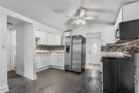 8307 N Greenwood Avenue Tampa FL 33617