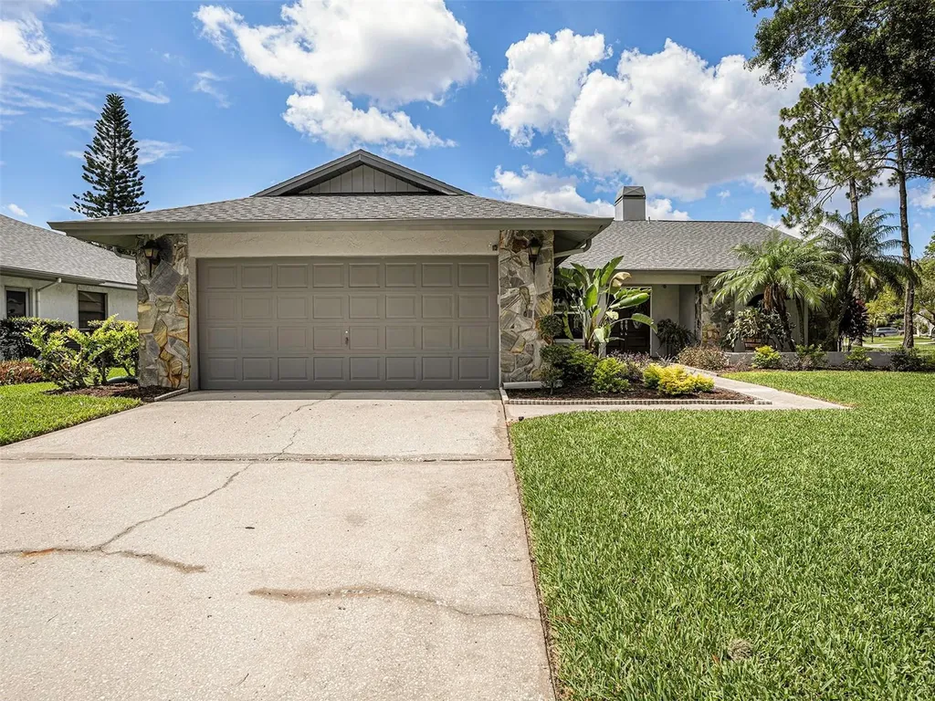 14157 Fennsbury Drive Tampa FL 33624