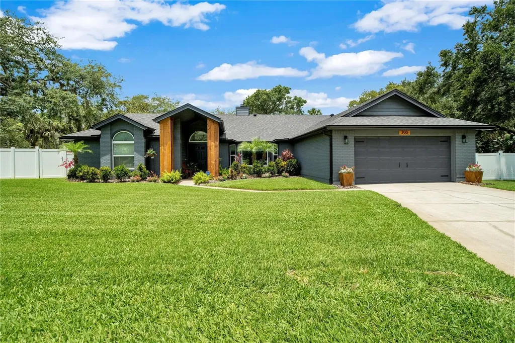 300 Oakwood Court Lake Mary FL 32746