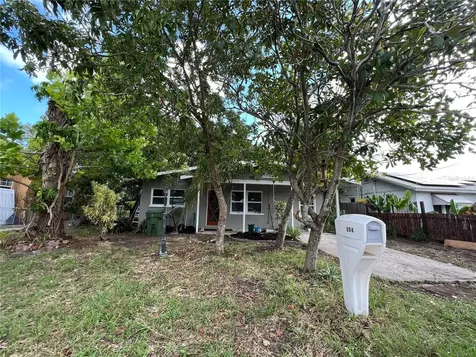 604 25th Avenue W Bradenton FL 34205