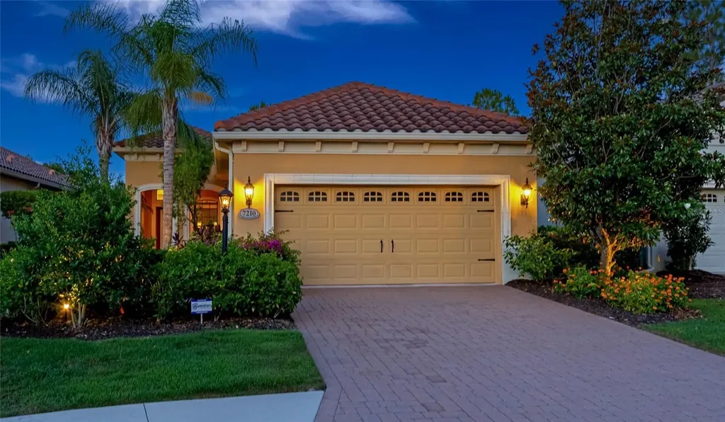 7210 Belleisle Glen Lakewood Ranch FL 34202