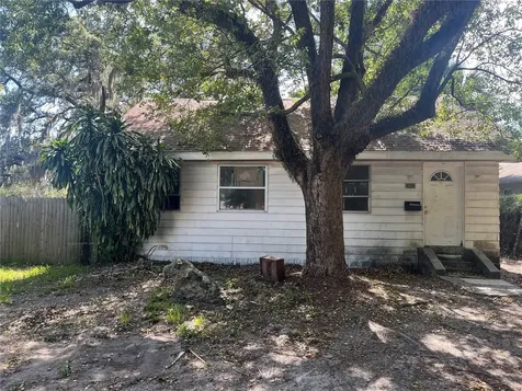 8204 N Klondyke Street Tampa FL 33604