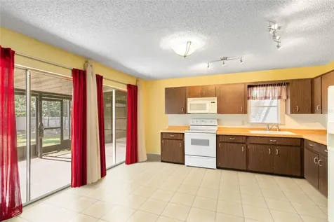 1699 Us Highway 441 Leesburg FL 34748