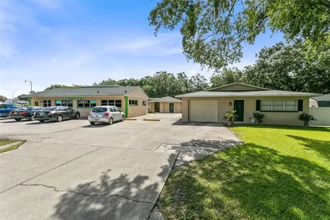 1699 Us Highway 441 Leesburg FL 34748
