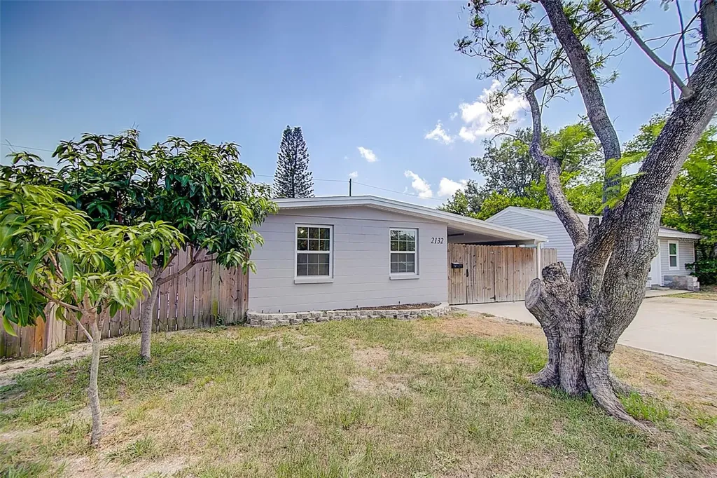 2132 43rd Avenue N St Petersburg FL 33714