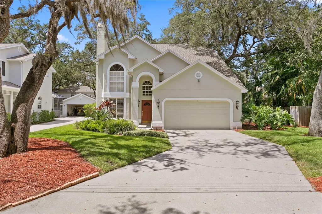 3305 W Hawthorne Road Tampa FL 33611