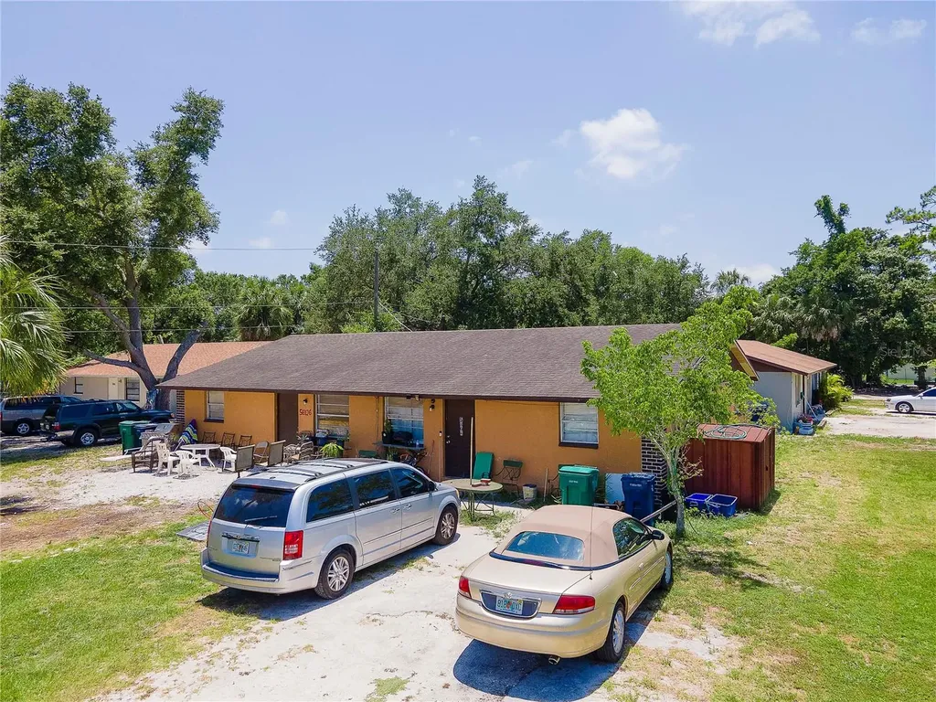 5804 9th Street Court E Bradenton FL 34203