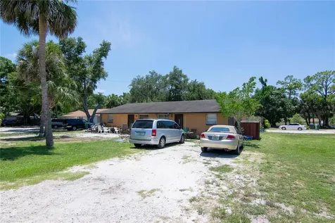 5804 9th Street Court E Bradenton FL 34203