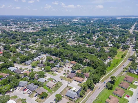 5804 9th Street Court E Bradenton FL 34203