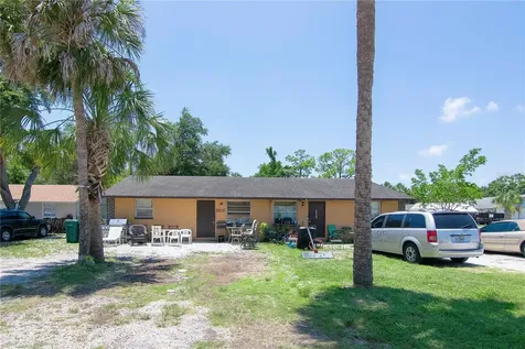 5804 9th Street Court E Bradenton FL 34203