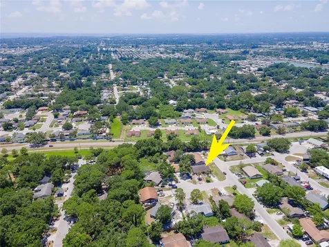 5804 9th Street Court E Bradenton FL 34203