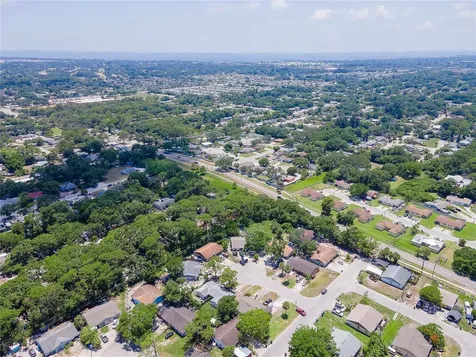 5804 9th Street Court E Bradenton FL 34203