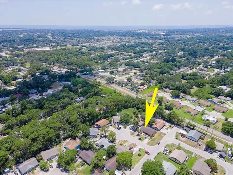5804 9th Street Court E Bradenton FL 34203