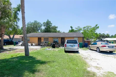 5804 9th Street Court E Bradenton FL 34203