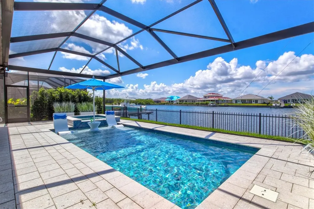 2121 5th Street E Palmetto FL 34221