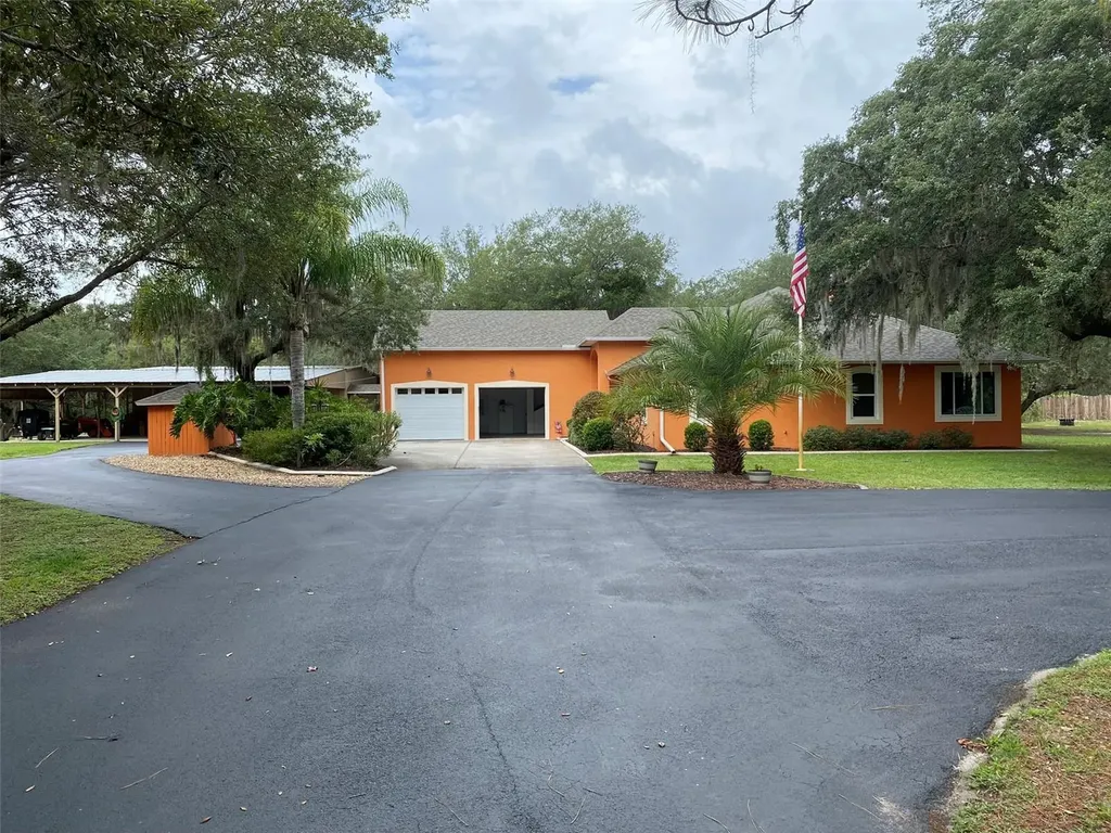 39325 County Road 452 Leesburg FL 34788