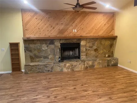 39325 County Road 452 Leesburg FL 34788
