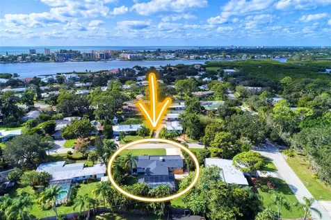 5809 Wildwood Avenue Sarasota FL 34231
