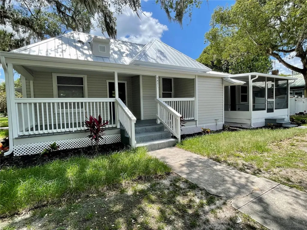 5431 9th Street Zephyrhills FL 33542